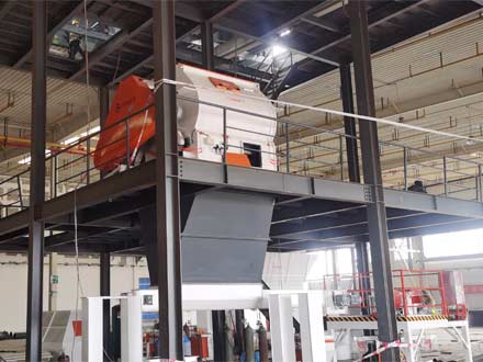 強福項目時產(chǎn)20噸玉米深加工粉料線安裝現(xiàn)場