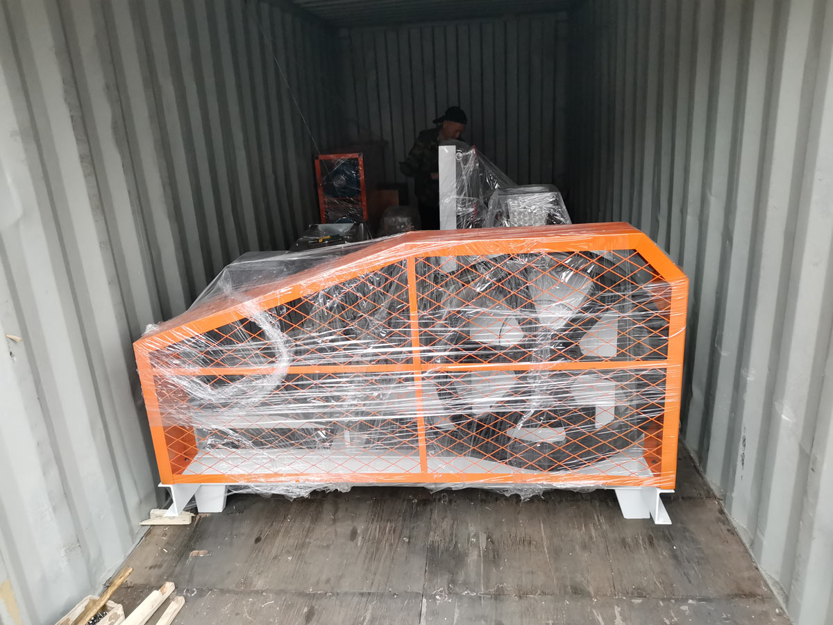 DSP135 濕法膨化機發往阿根廷