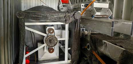 強福成套飼料機械設備發(fā)往阿爾及利亞